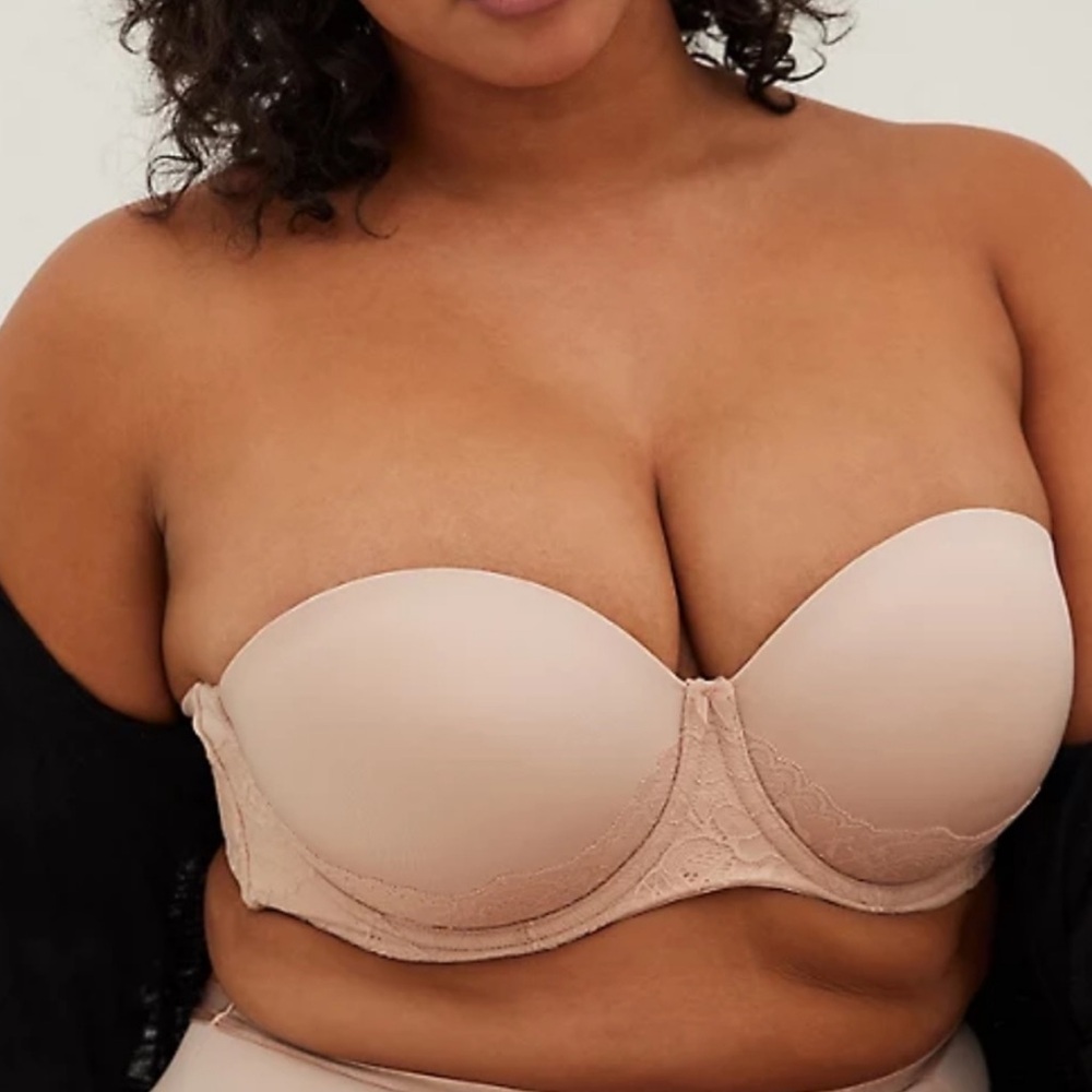 Torrid Multi-way Strapless Bra Beige Tan Sz 46D Lace